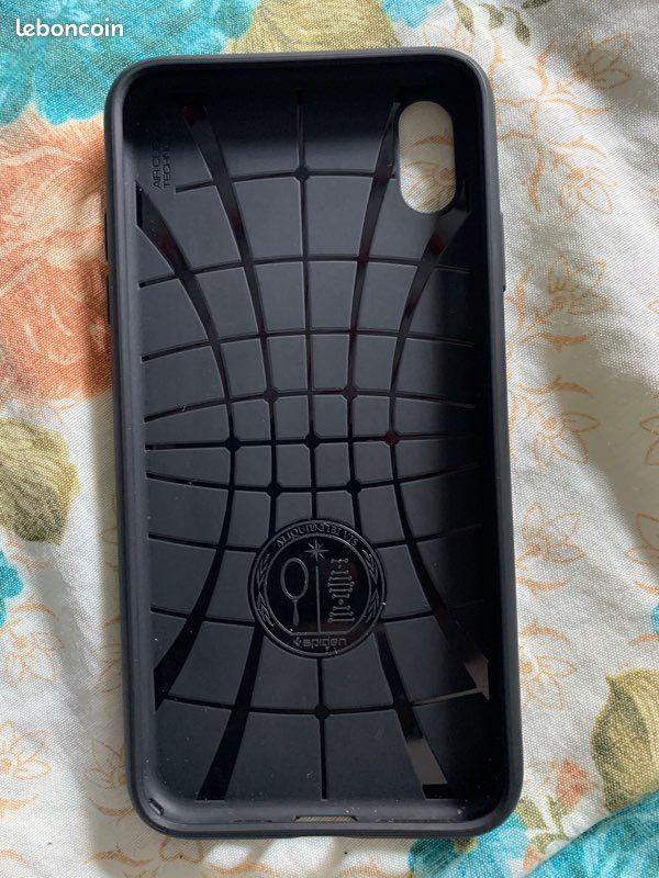 Coque iPhone XS Max noir (image 2)