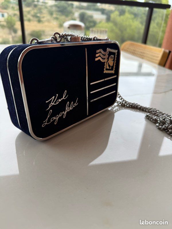Sac / minaudière Karl Lagerfeld Postcard velours bleu marine – chaîne argentée (image 1)