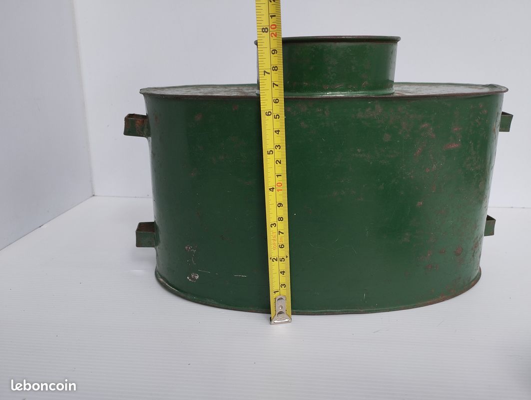 Ancienne Goujonniere En Zinc Pour La Pêche • EUR 25,00