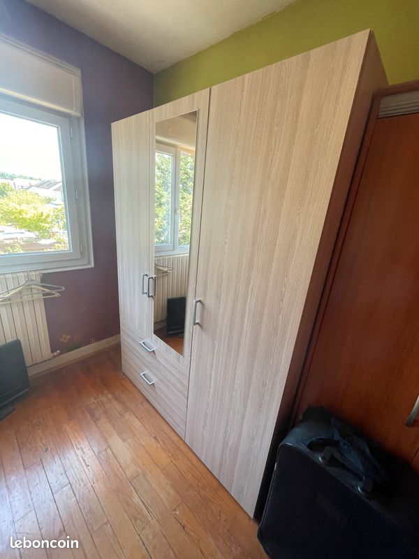 Armoire 3 portes (image 4)
