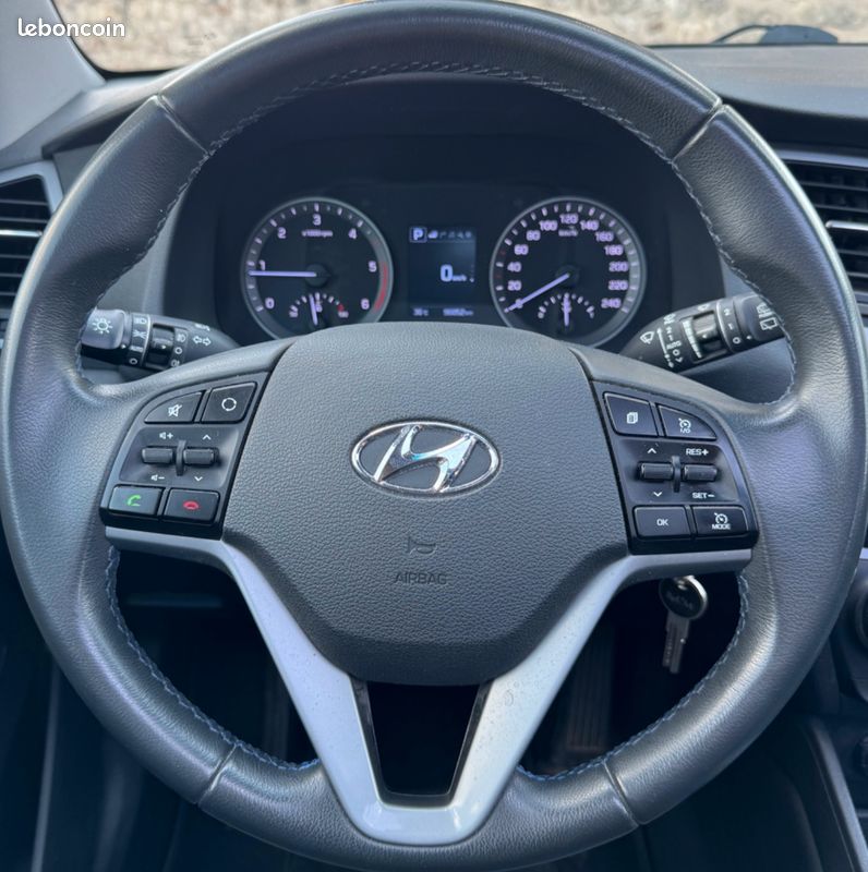HYUNDAI TUCSON 1.7 CRDI 140 CREATIVE - TOIT OUVRANT - CARPLAY - SIÈGES CHAUFFANTs (image 6)
