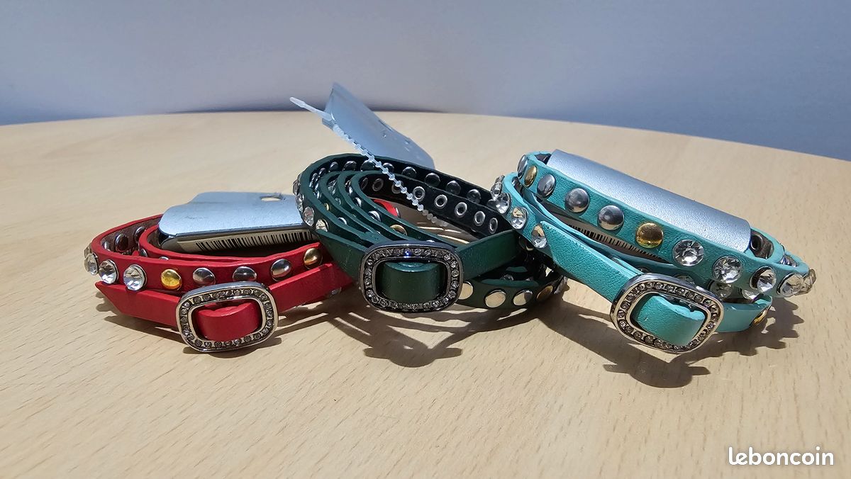 Bracelet Bleu Avec Strass En Plastique - Neuf Sans Emballage - Accessoire Fantaisie