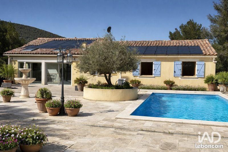Maison 4 pièces 200 m² · à Plan-d'Aups-Sainte-Baume · 200 m² · 550 000 €