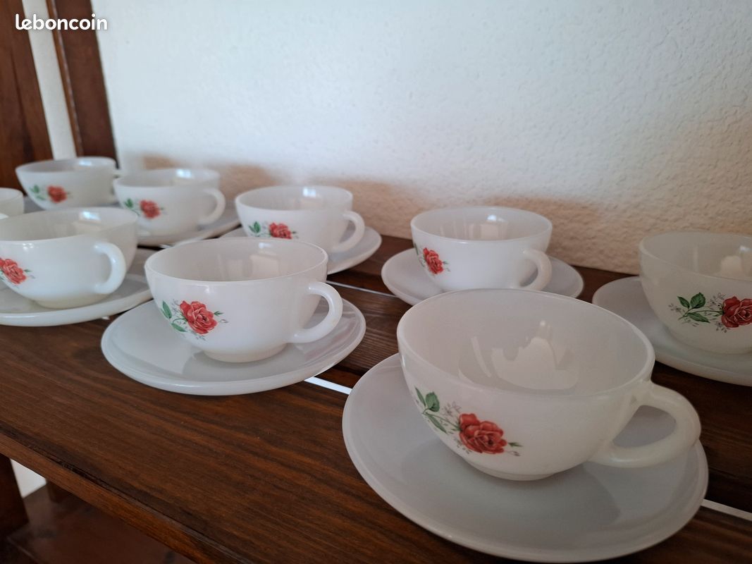 ASSIETTES A DESSERT Arcopal France A Décor De Roses Lot De 6 EUR 12,50 - FR