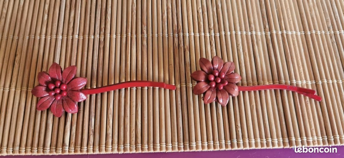 Barrettes, fleurs en cuir (image 2)