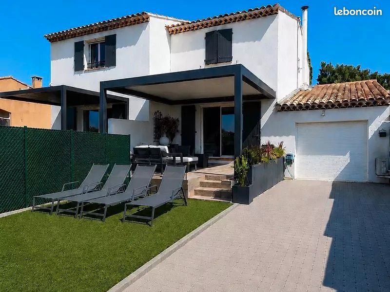 Maison 4 pièces 90 m² · à La Ciotat · 90 m² · 999 €/mois
