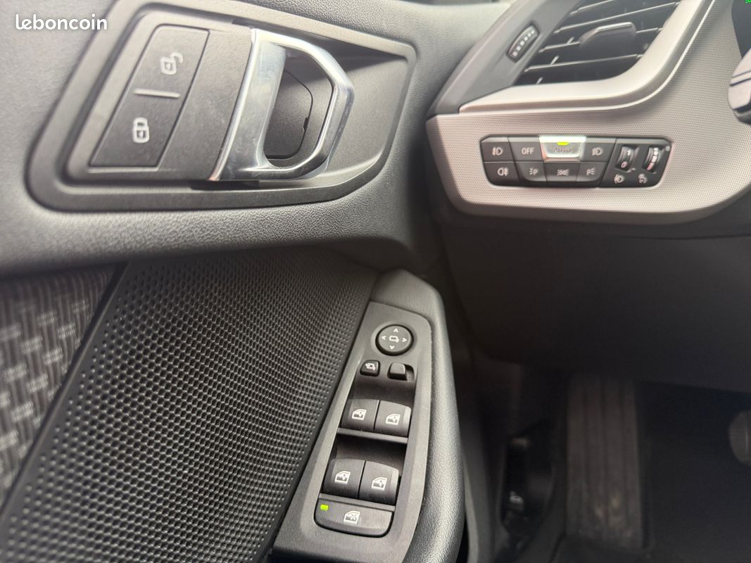 BMW SERIE 1 116I Lounge DKG7 109Ch Garantie 12 mois/Suivi BMW (image 28)