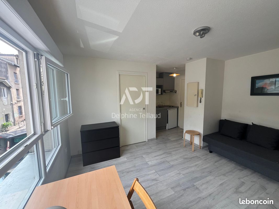 Appartement 1 pièce 18 m² · à Grenoble · 18 m² · 439 €/mois