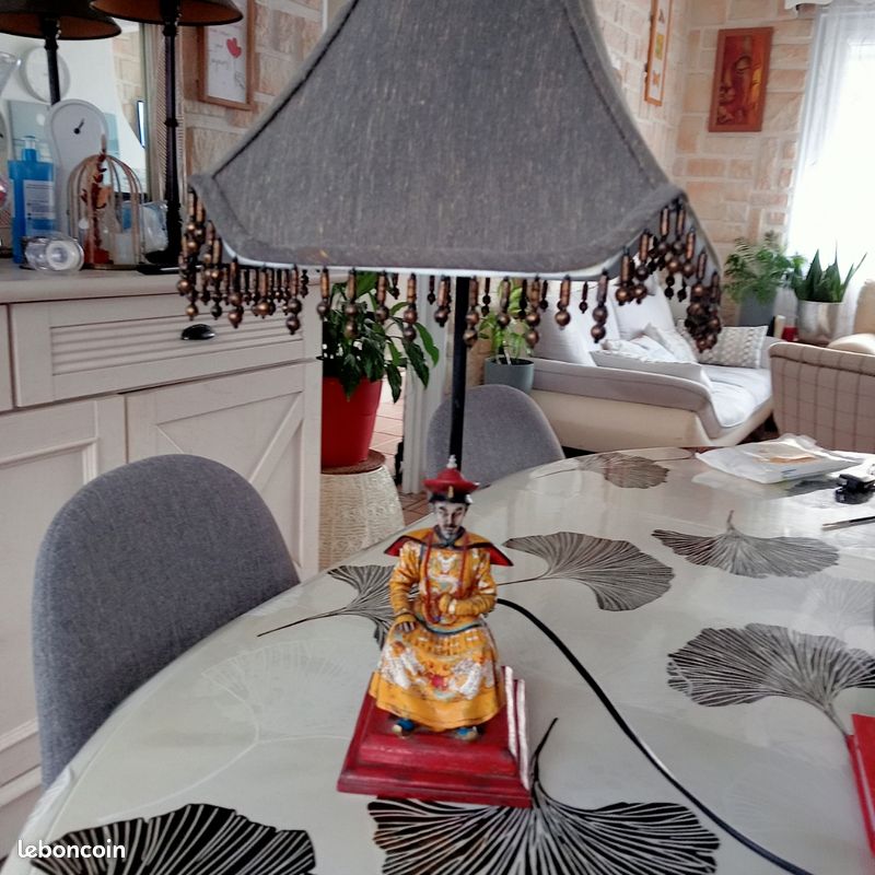 Lampe à poser still a sciatique en très bon état pas de livraison merci (image 1)