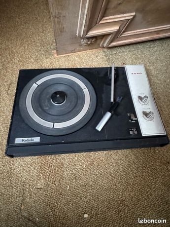 TOURNE DISQUE VINTAGE ROUGE RADIOLA 423 à réviser EUR 39,00 - FR