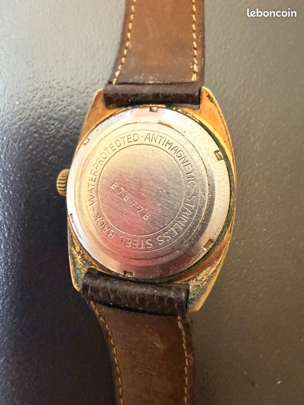 Montre Yema étanche 100m - Cadran Et Bracelet Argent Et Doré - Bon état Occasion
