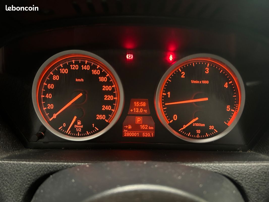 BMW X6 4.0 D 306 EXCLUSIVE INDIVIDUAL XDRIVE BVa (image 28)