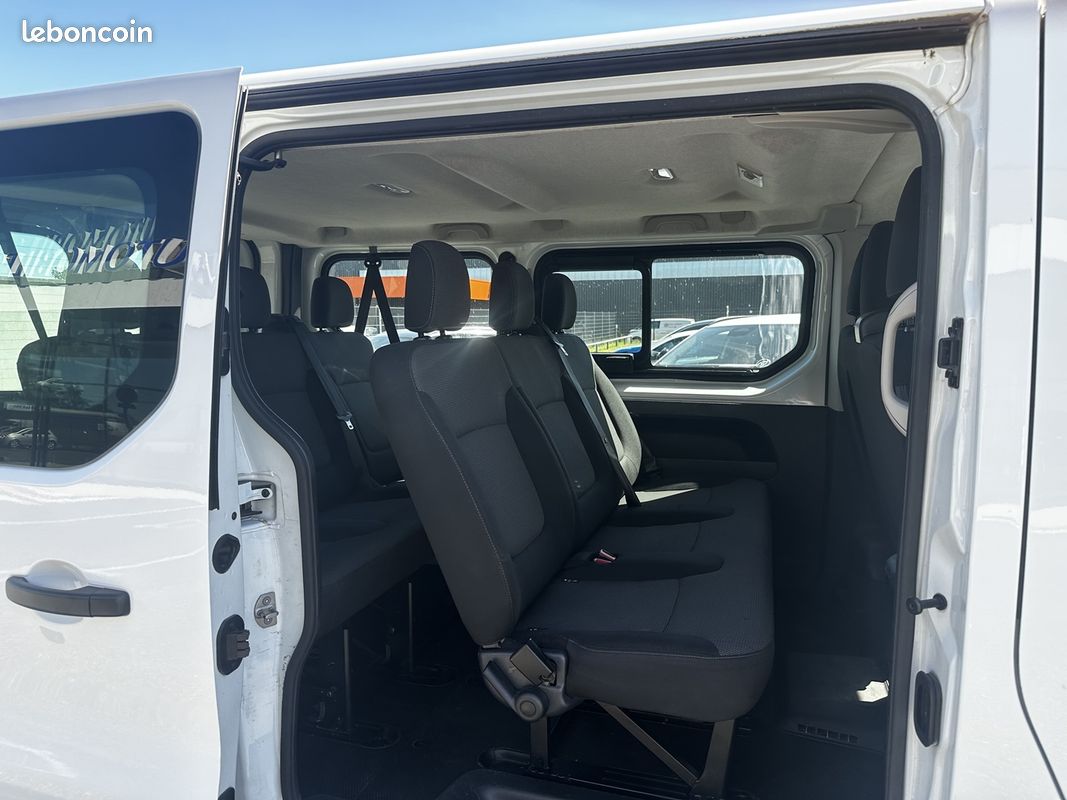 Renault TRAFIC III COMBI L1 2.0 DCI 120CH S&S ZEN 9 PLACES (image 9)