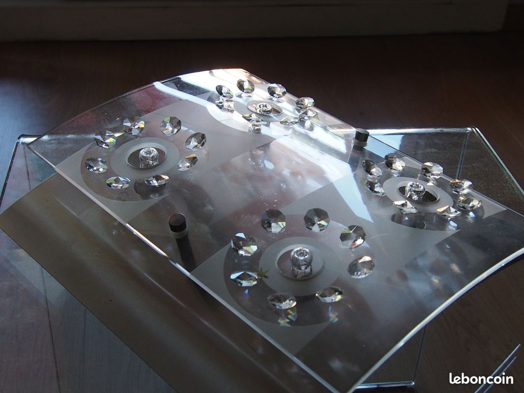 Applique ou plafonnier design (image 1)