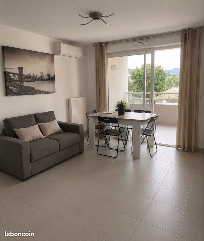Appartement 2 pièces 44 m² · à La Garde · 44 m² · 900 €