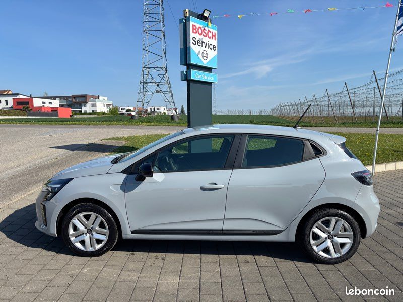 Renault clio 5 Neuve Blue DCI 100ch Évolution disponible Garantie 12/2028 (image 8)