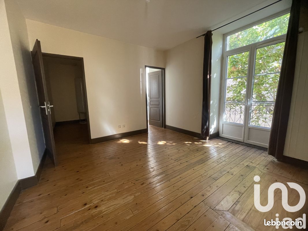 Appartement 7 pièces 92 m² · à Vals-les-Bains · 92 m² · 144 500 €