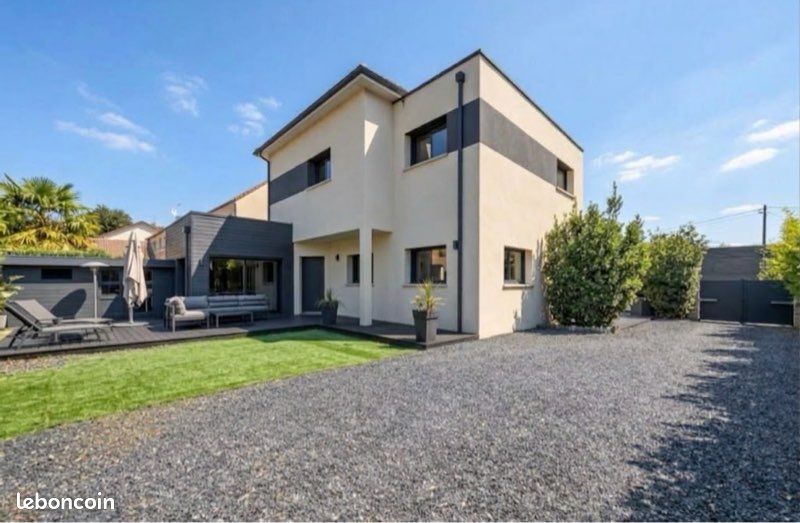 Maison 7 pièces 160 m² · à Bonsecours · 160 m² · 479 000 €