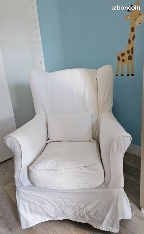 Fauteuil cottage Maisons du Monde avec housse blanche Ameublement