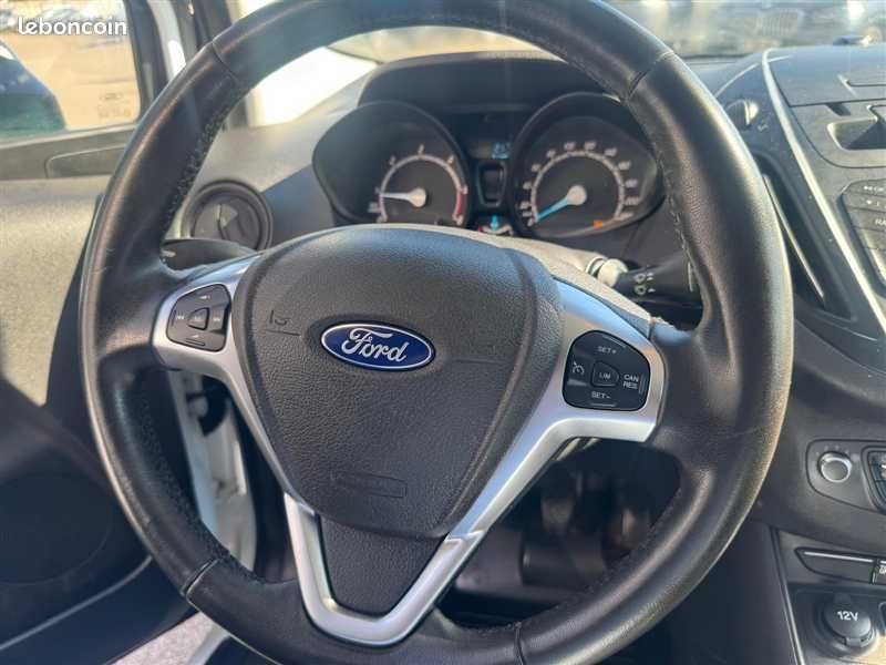 Ford transit courier 1.5 TDCI 100 CH TREND PRIX HT (image 10)