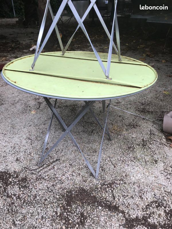 Table extérieur en metal (image 7)