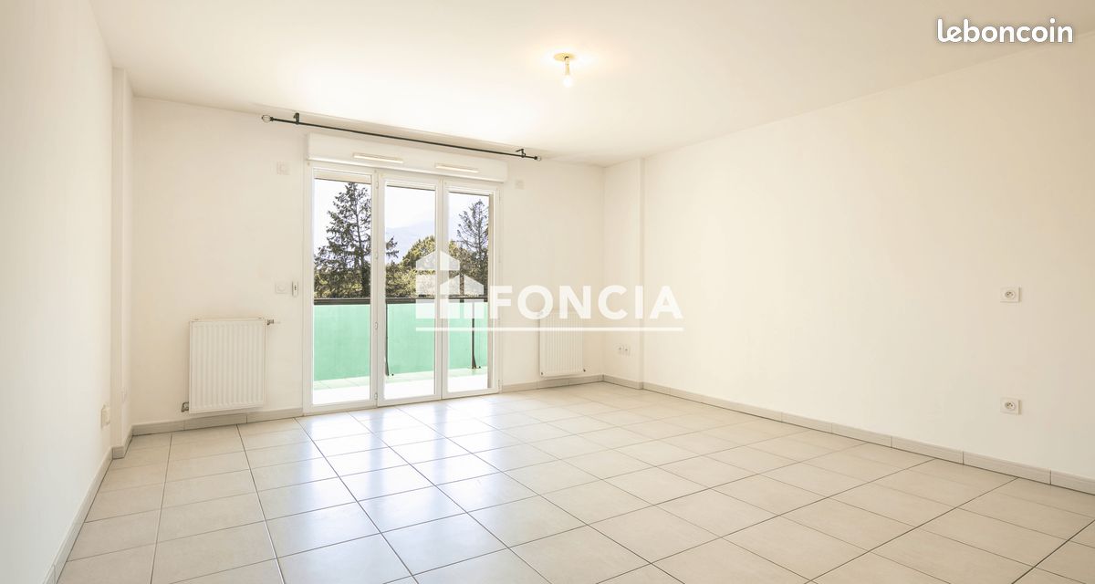 T3 – 63 m² avec possibilité de garage et balcon plein sud – Centre d'Échirolles (image 5)