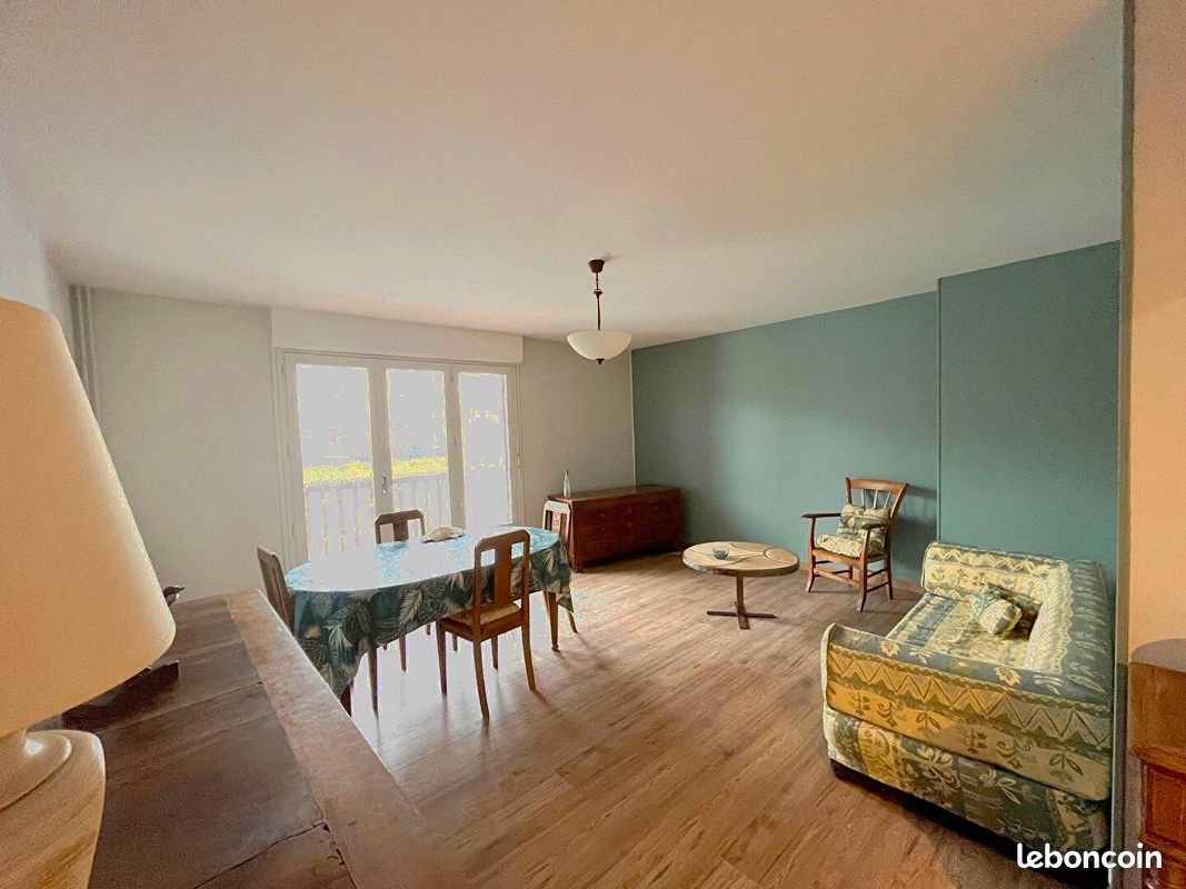 Appartement 4 pièces 83 m² · à Espalion · 83 m² · 700 €/mois
