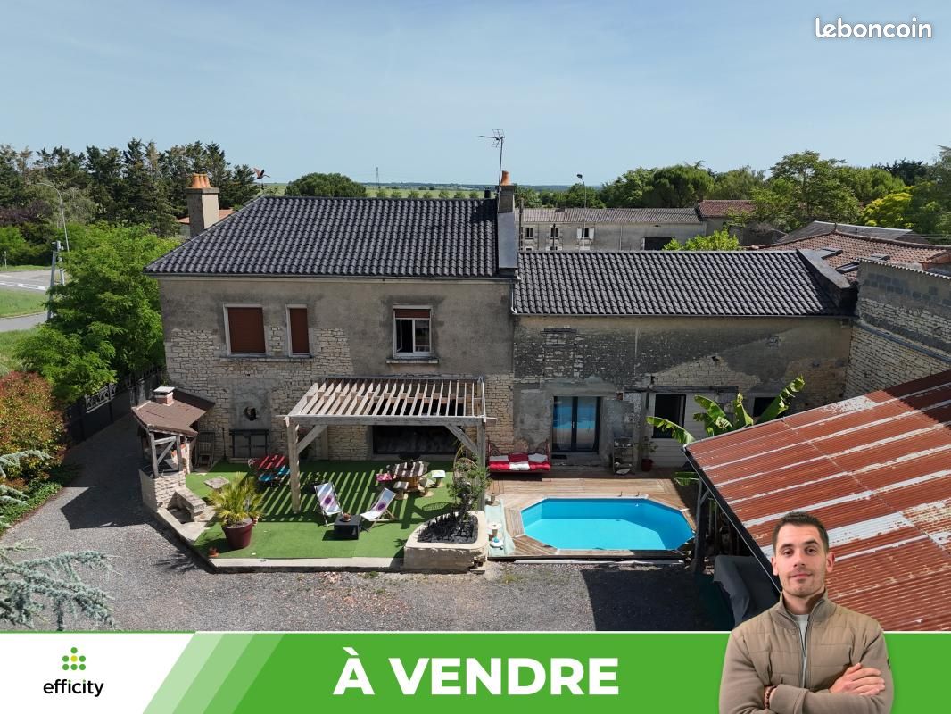 Maison 6 pièces 164 m² · à Saint-Martin-la-Pallu · 164 m² · 292 000 €