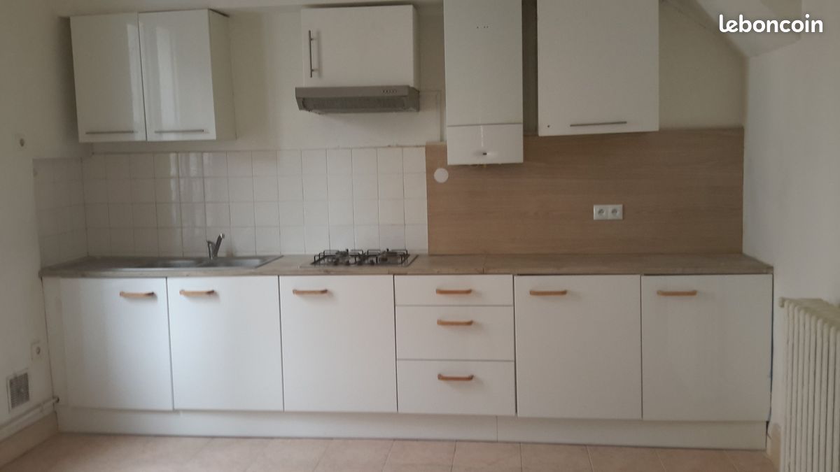Appartement 3 pièces 703 m² · à Castres · 703 m² · 540 €