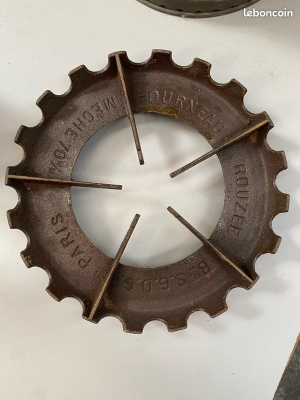 Ancien réchaud à pétrole fourneau rouzée - Collection