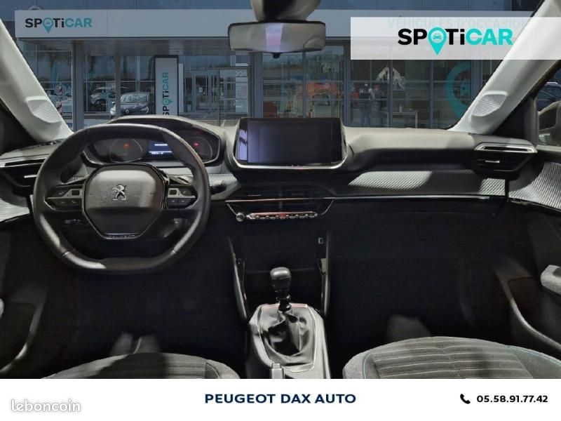 Peugeot 208 1.2 PureTech 100ch S&S Style (image 20)