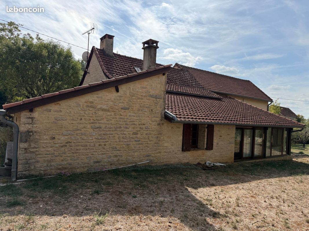 Maison 7 pièces 155 m² · à Ginals · 155 m² · 185 000 €