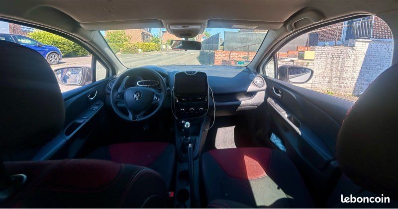 Renault Clio 4 ct - 6 mois (image 2)