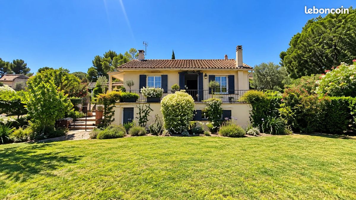 Maison 3 pièces 100 m² · à Saint-Raphaël · 100 m² · 525 000 €