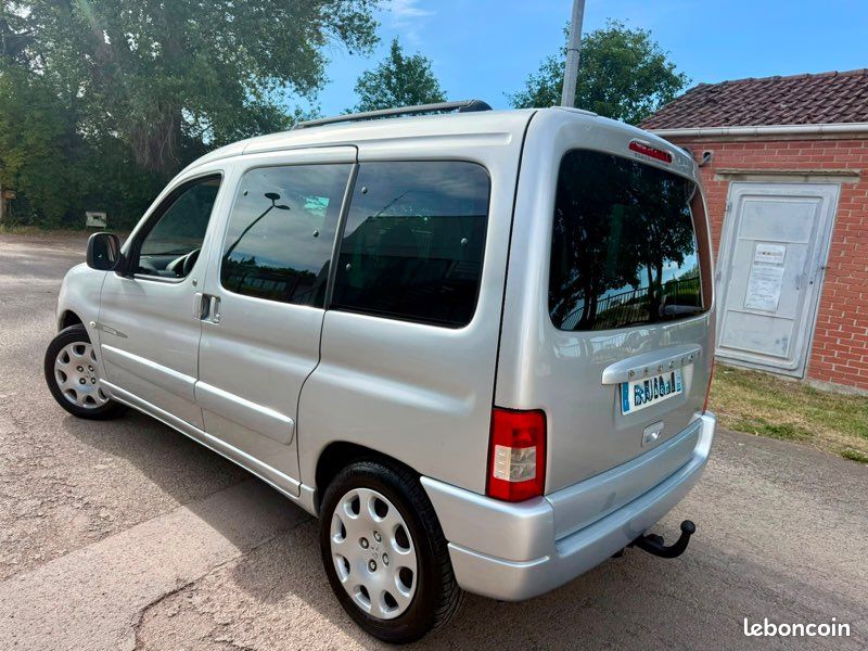 PEUGEOT PARTNER 1.6 HDI 90CV Pack QUIKSILVER an.2007 197.000klm CLIM /DBLE PORTES LATÉRAL /PANORAMIQUE /ATTELAGE (image 3)