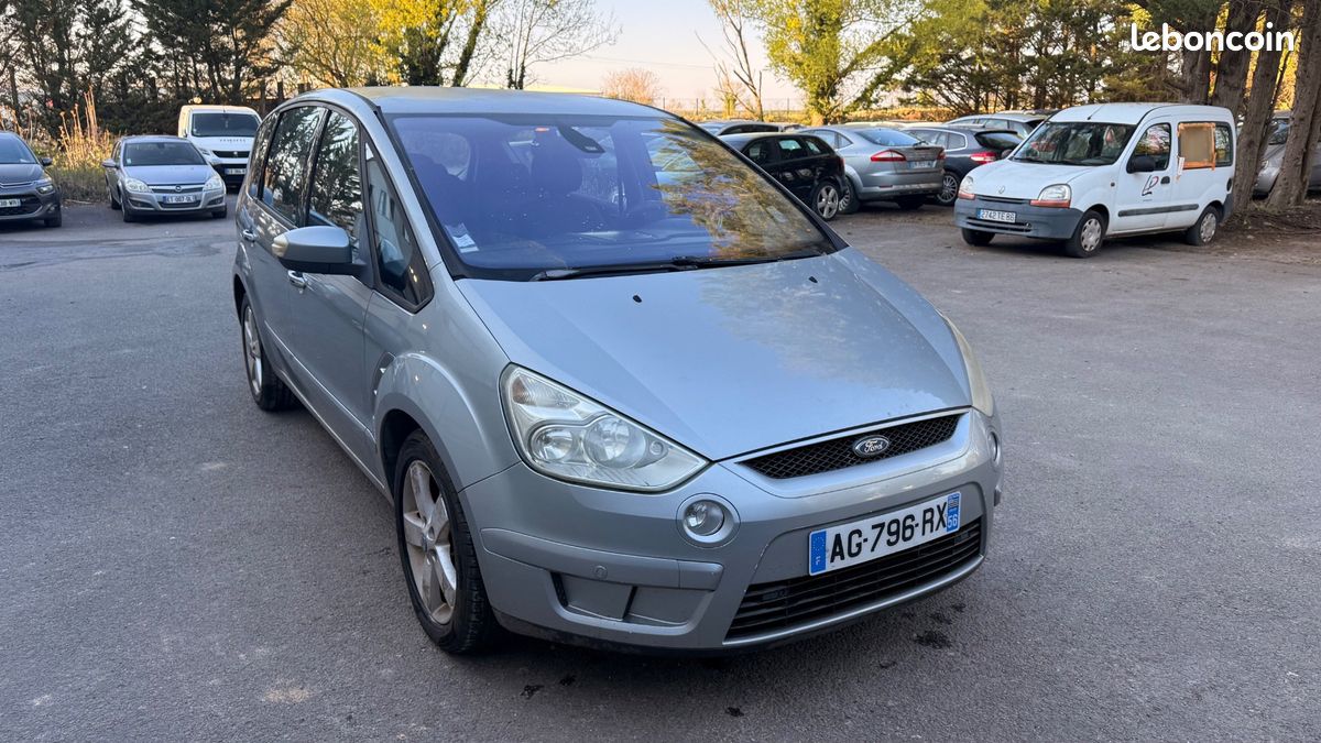 FORD S-MAX FORD S-MAX Titanium 7 Places (image 2)