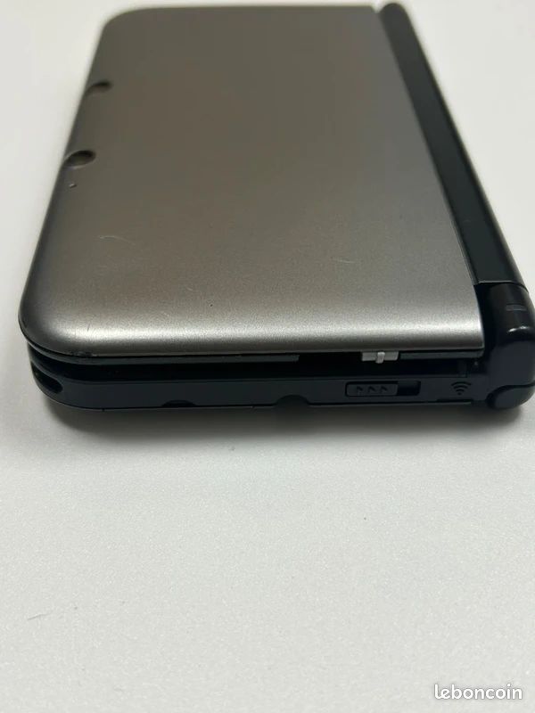 3DS XL + housse donkey kong + chargeur (image 12)