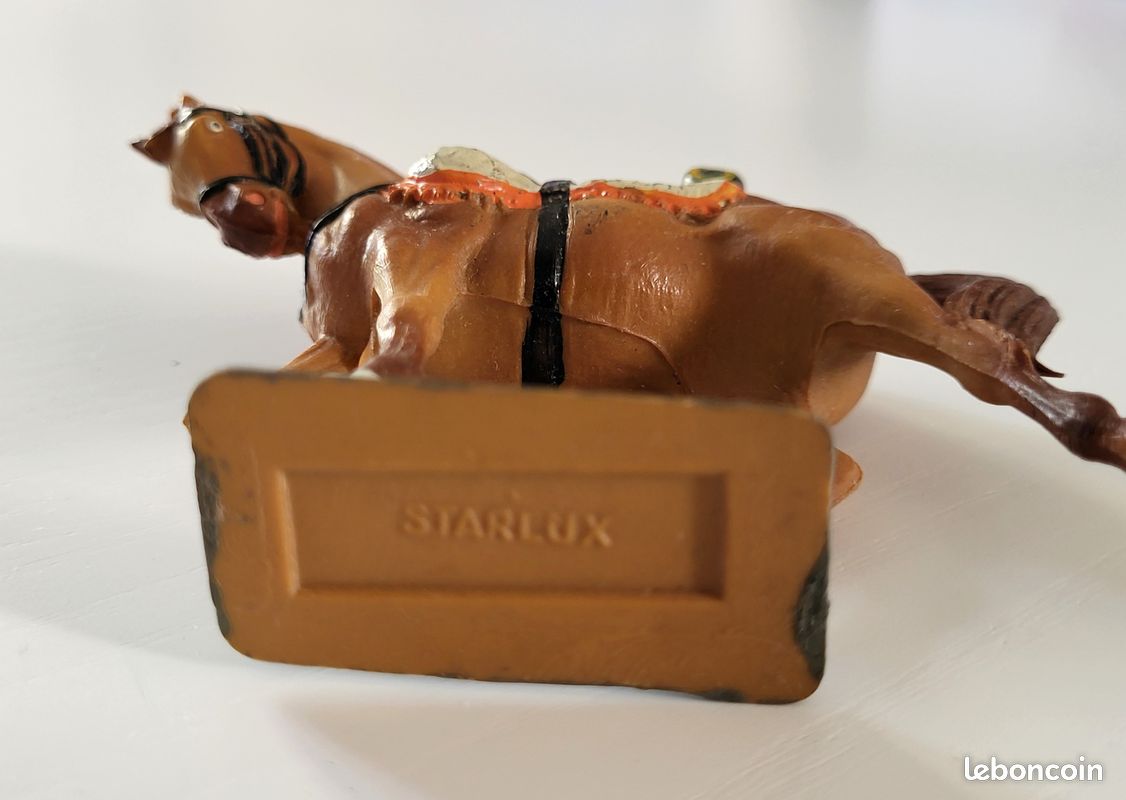 Starlux - Trompette de l'artillerie à cheval de la garde en grande tenue