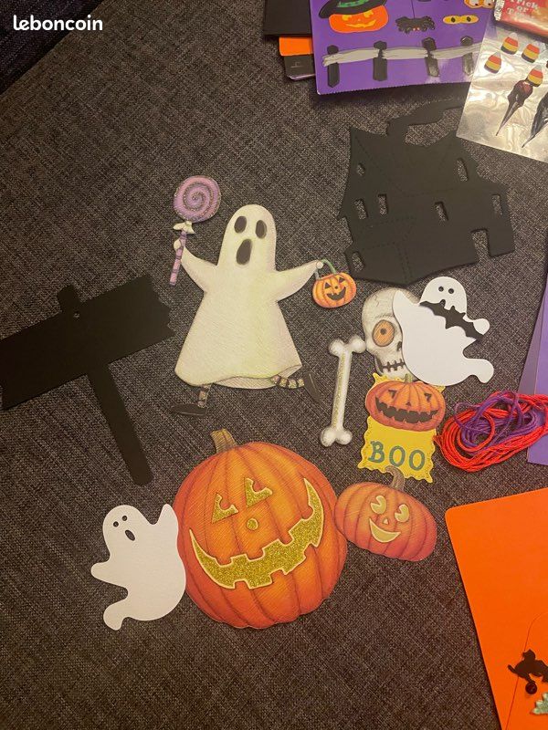 Gros lot NEUF scrapbooking HALLOWEEN 👻, papiers, œillets etc etc (image 3)