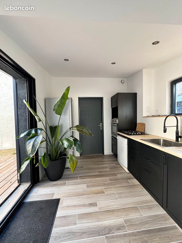 Maison 4 pièces 70 m² · à Saint-Xandre · 70 m² · 225 000 €