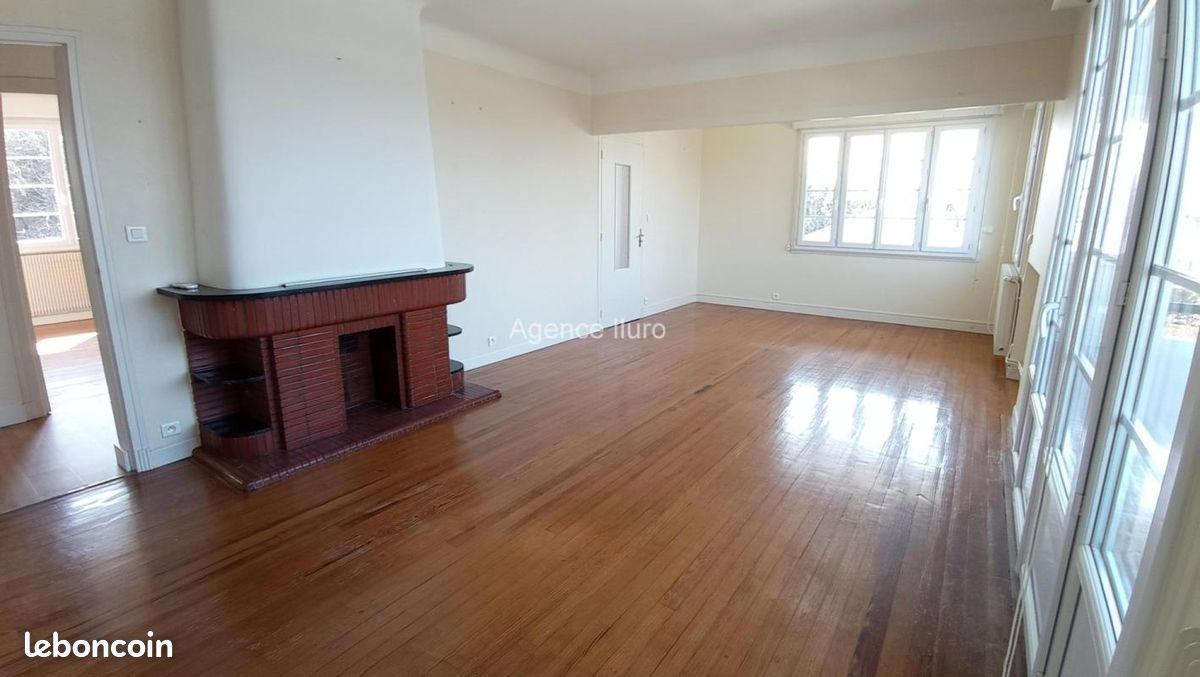 Appartement 4 pièces 109 m² · à Oloron-Sainte-Marie · 109 m² · 690 €/mois