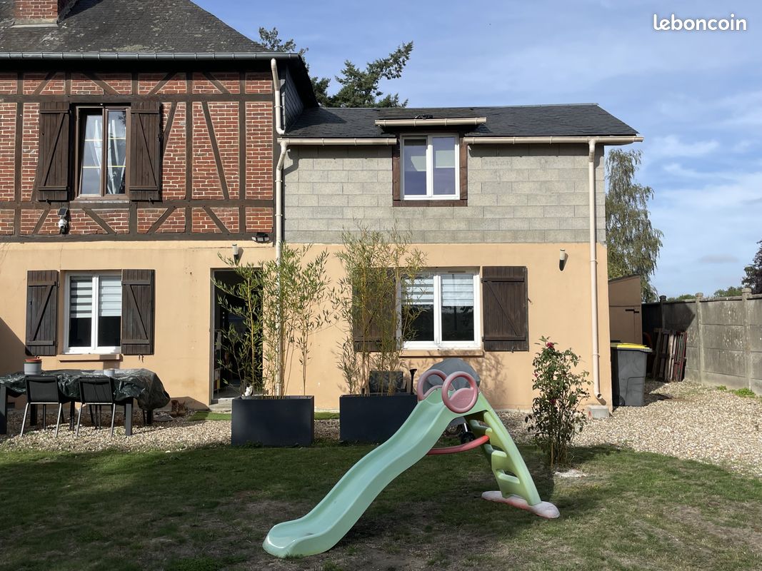 Maison 4 pièces 82 m² · à Les Hogues · 82 m² · 159 000 €