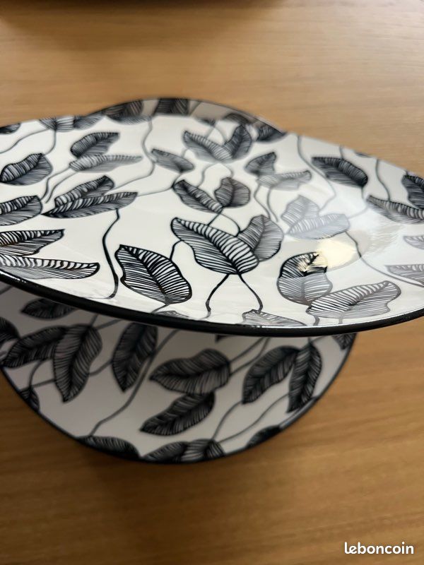 Set d’assiettes (image 7)