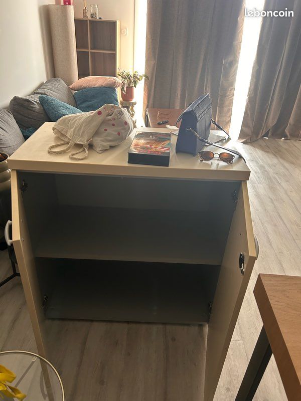 Meuble bas bureau (image 1)