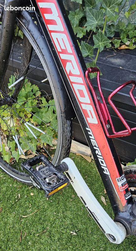 Vélo Merida Speeder T2 – Cadre alu , Shimano, pneus Schwalbe Marathon (image 4)
