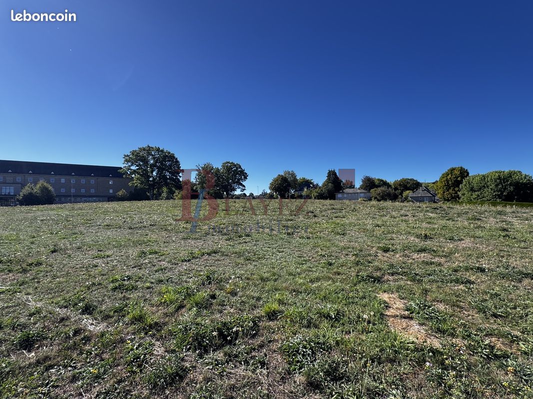 Terrain 13763 m² · à Égletons · 13 763 m² · 291 775 €