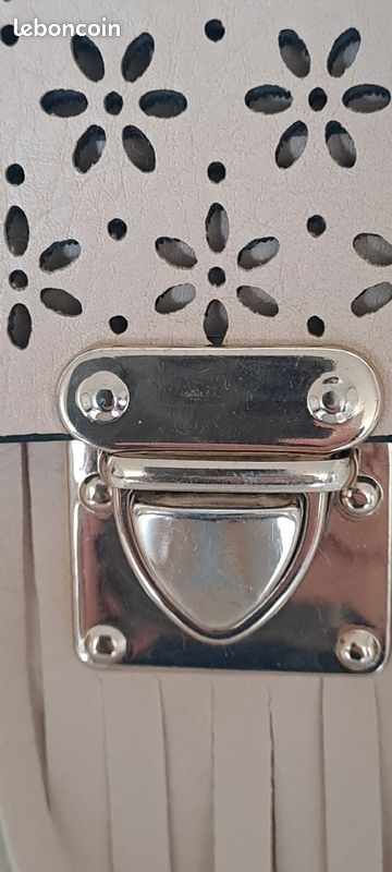 Petite pochette fille 👧 (image 7)