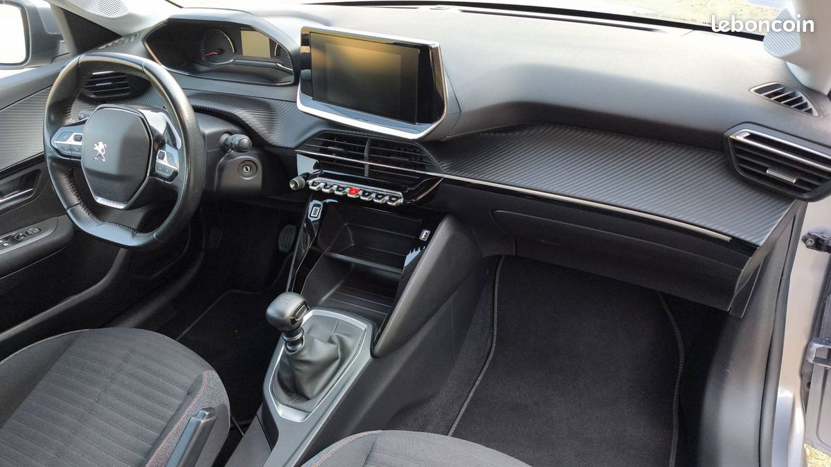 Peugeot 208 1.2 PureTech 100 Active (image 10)
