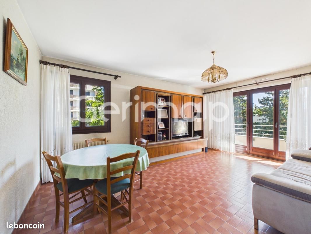 Appartement 4 pièces 82 m² · à Annecy · 82 m² · 349 000 €