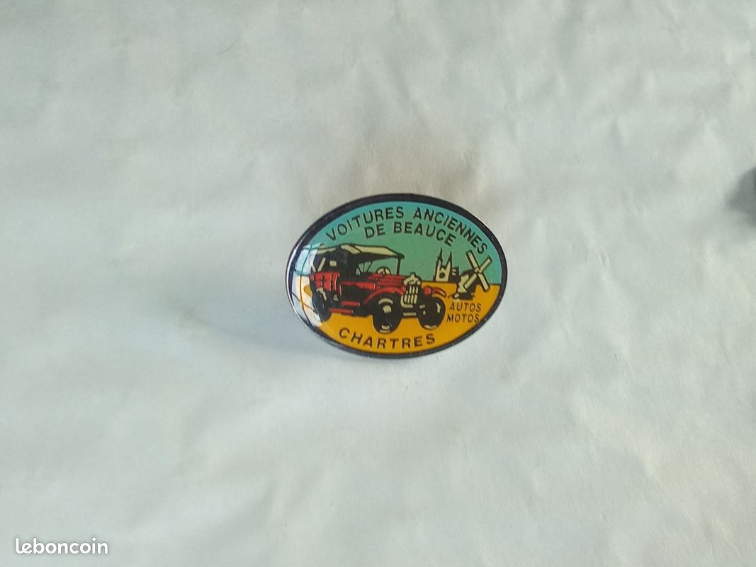 Ancien Pin's pin s collection sport mécanique automobile tacot voitures anciennes de Beauce Chartres métal vintage (image 3)